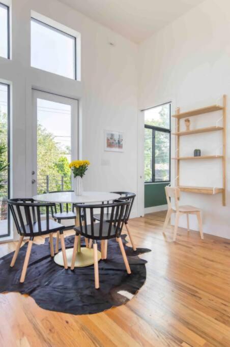 Glamorous Perfectly Located Luxury 2 Bed Townhome Ντάλλας Εξωτερικό φωτογραφία
