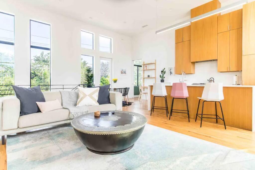 Glamorous Perfectly Located Luxury 2 Bed Townhome Ντάλλας Εξωτερικό φωτογραφία