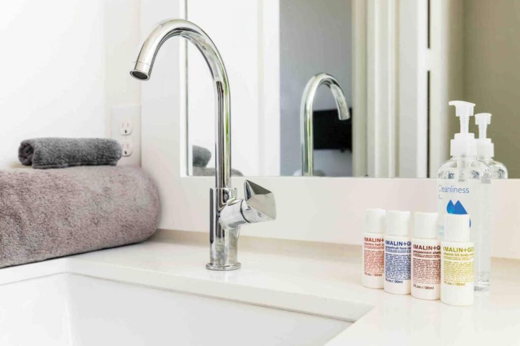 Glamorous Perfectly Located Luxury 2 Bed Townhome Ντάλλας Εξωτερικό φωτογραφία